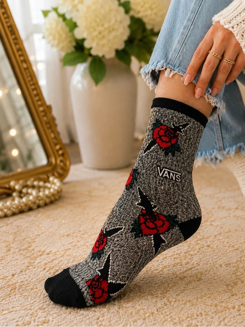 Vans “Off The Wall” Rose Floral Crew Socks NWT Men’s 6.5–9 / Unisex